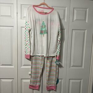 Cozy Holiday Pajama Set - White and Pink